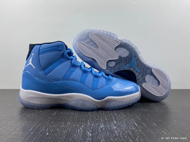 717602-900 29) Ultimate Flight Gift Jordan (11 of 0705